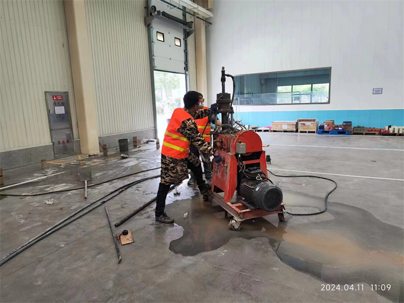 南票厂房地面下沉塌陷注浆加固施工